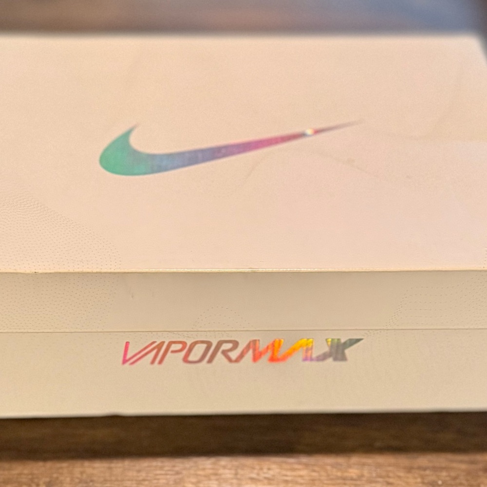 Nike Vapormax flyknit 3 “pure platinum” men’s size 11 worn once great condition